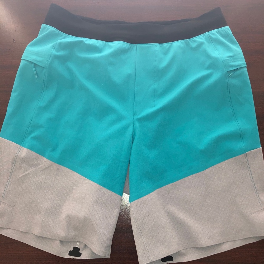 Lululemon men’s swim/sport shorts...OPEN TO OFFERS